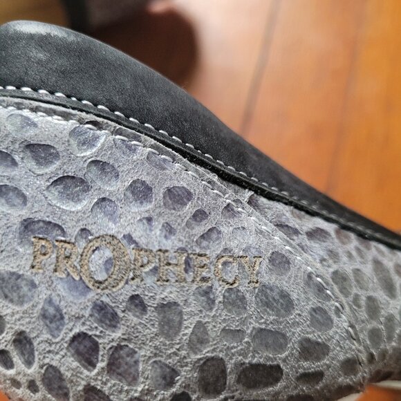 Prophecy "Our Secret" Pump, sz EU40 / US9-9.5 - Picture 2 of 11